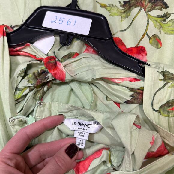 LK Bennett Kristen Pistachio Poppy Print
Cotton-Silk Backless Dress Size 2 - Picture 2 of 8